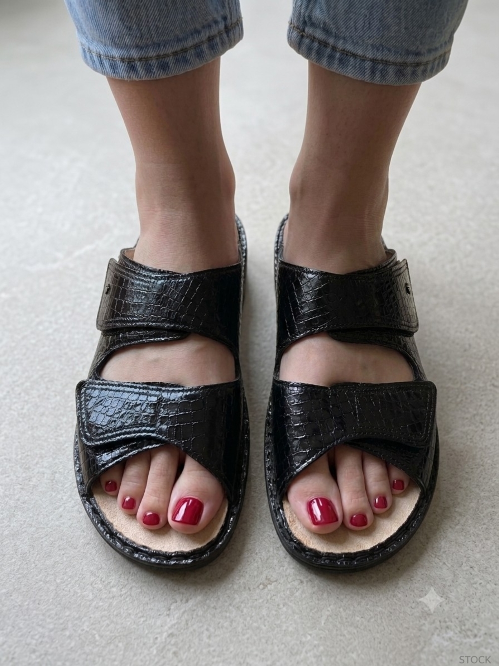 Finn Comfort Croc Print Jamaika Sandal(Wide)